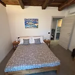 La Perla Del D Orta Apartmán *