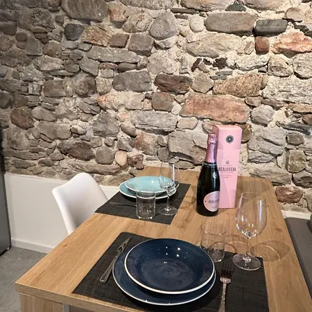 La Perla Del D Orta Daire